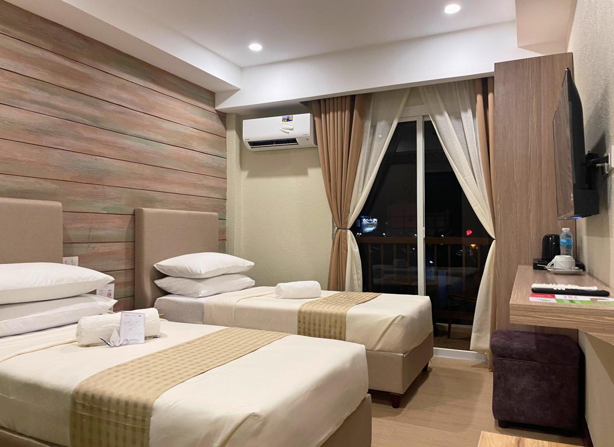 Sola Hotel 拉瓦格 外观 照片